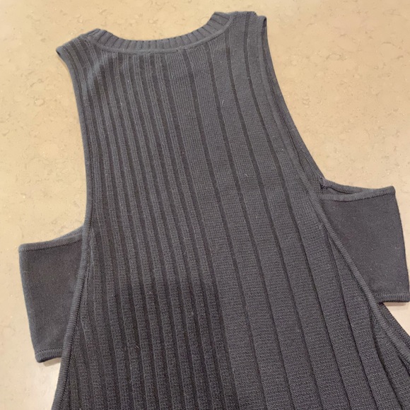 NWOT Unique Sweater Dress/Tunic from Guess Sz XS - Picture 12 of 15